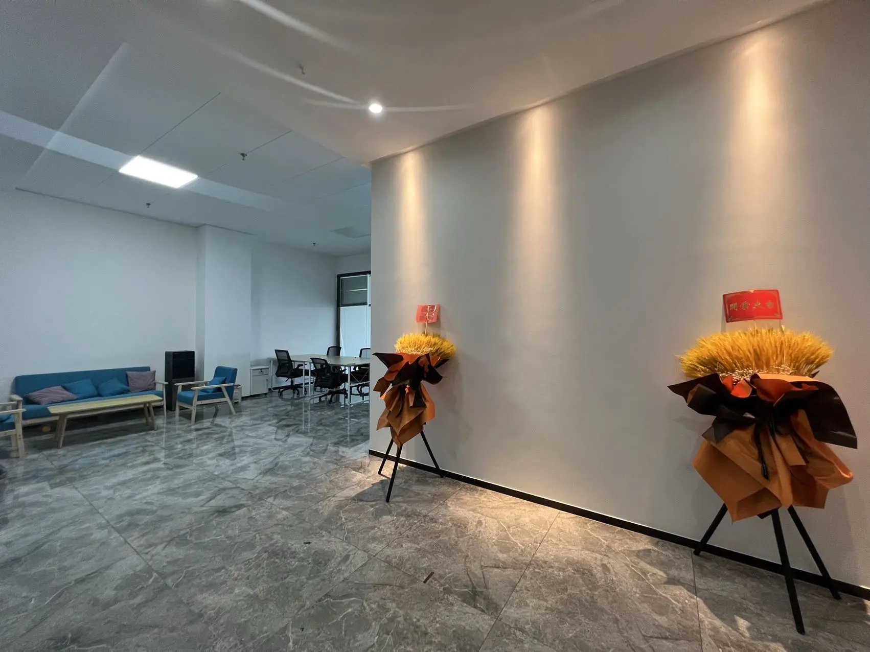 407086644.jpg