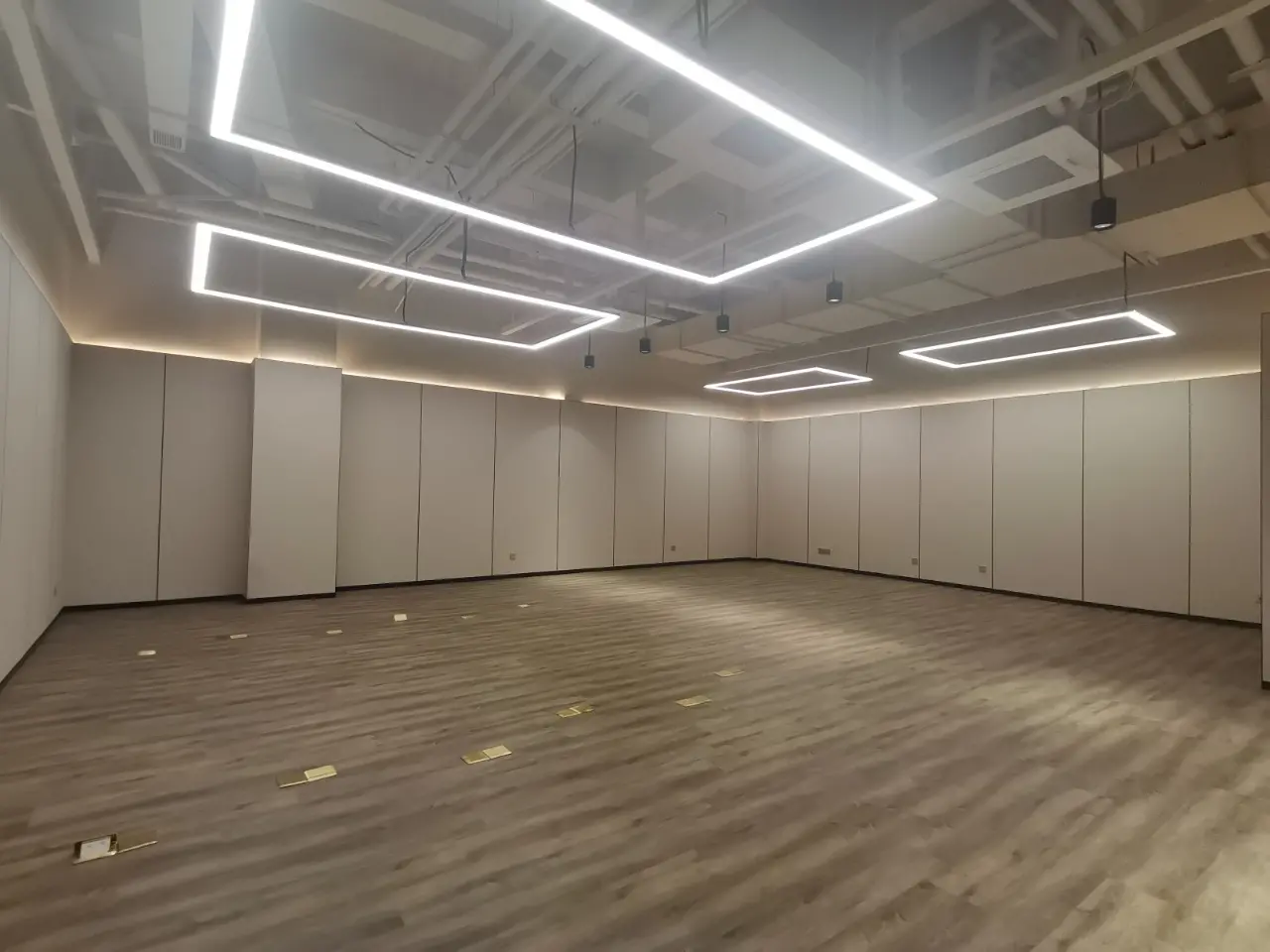 474511777.jpg