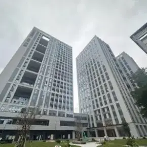 深圳市鸿鹏中心 物业招商 租赁中心 宝安区写字楼出租