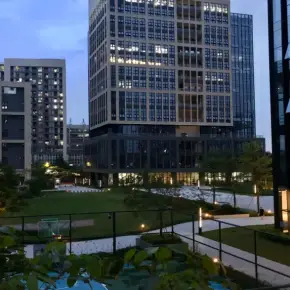 深圳市百泰黄金珠宝大厦 物业招商 租赁中心 坪山区创意园厂房仓库出租