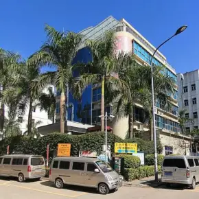 深圳市世华居 物业招商 租赁中心 南山区厂房仓库出租