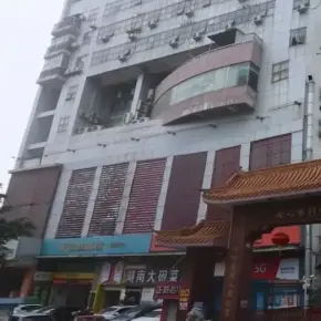 深圳市东心岭商业大厦 物业招商 租赁中心 龙岗区创意园办公室出租