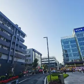 深圳市百门前工业区 物业招商 租赁中心 龙岗区写字楼出租