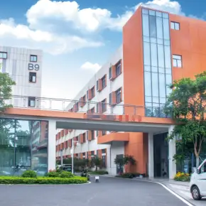 深圳市铁岗兴发工业园 物业招商 租赁中心 宝安区厂房仓库出租