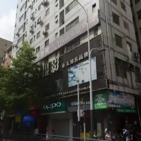 深圳市东龙升商务大厦 物业招商 租赁中心 龙华区创意园办公室出租