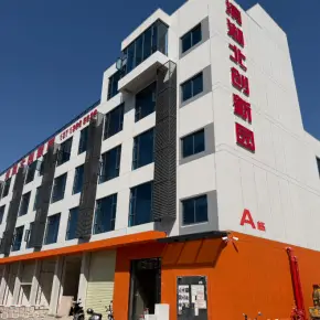 深圳市清湖北创新园 物业招商 租赁中心 龙华区电商创意园出租