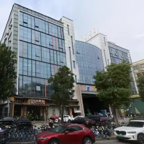 深圳市华丰第二工业园南区 物业招商 租赁中心 宝安区仓库厂房出租