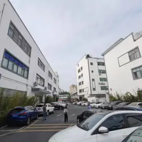 深圳市坂银谷 物业招商 租赁中心 龙岗区创意园办公室出租