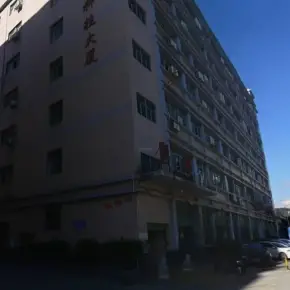 深圳市大蓬车科技大厦&泽荣工业区 物业招商 租赁中心 宝安区厂房仓库出租