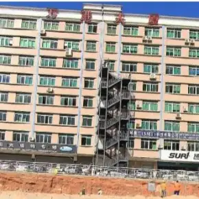 深圳市万港大厦 物业招商 租赁中心 龙岗区创意园办公室出租