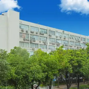 深圳大华国际名车城 物业招商 租赁中心 罗湖区写字楼出租