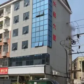 深圳市长燊大厦 物业招商 租赁中心 龙华区创意园办公室出租