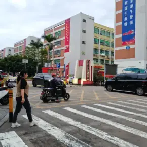 深圳市鑫鑫田科创园 物业招商 租赁中心 宝安区厂房仓库出租