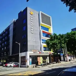 深圳市宗泰电商联创基地 物业招商 租赁中心 宝安区创意园办公室出租