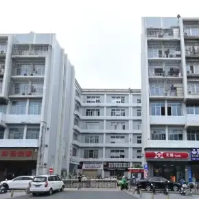 深圳市光辉科技园 物业招商 租赁中心 龙华区创意园办公室出租