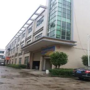 深圳市南光高速出口 2楼9000平方 整层带装修出租 光明区厂房招商