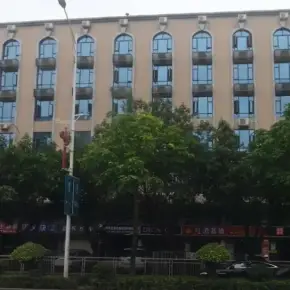 深圳市南诚大厦 物业招商 租赁中心 宝安区创意园办公室出租