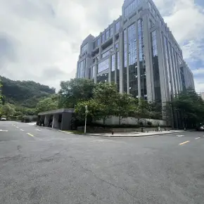 深圳市大百汇生命健康产业园 物业招商 租赁中心 盐田区办公室仓库出租