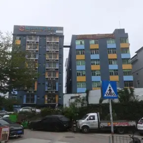 深圳市国新第三工业区 物业招商 租赁中心 宝安区厂房仓库出租
