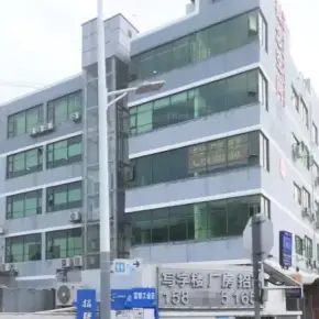 深圳市富联工业区 物业招商 租赁中心 龙华区厂房仓库出租
