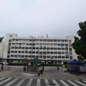 深圳市湾厦工业园 物业招商 租赁中心 宝安区厂房仓库出租