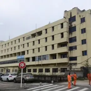 深圳市洪桥头第二工业区 物业招商 租赁中心 宝安区厂房仓库出租
