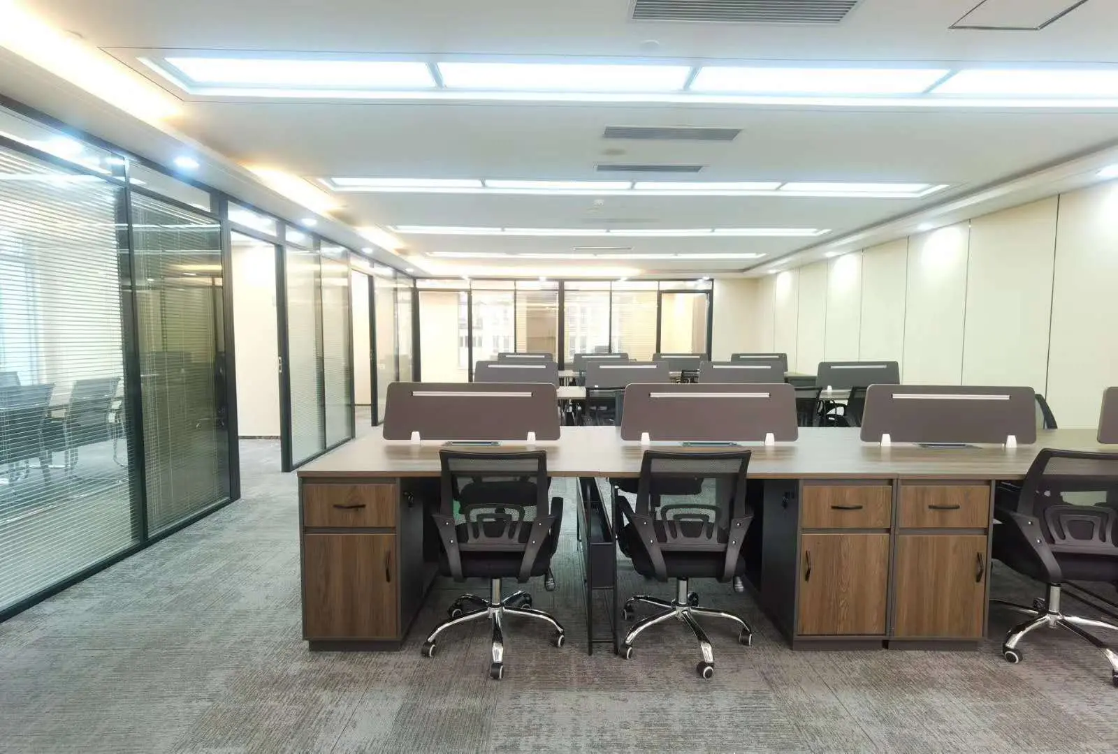 3461982688.jpg